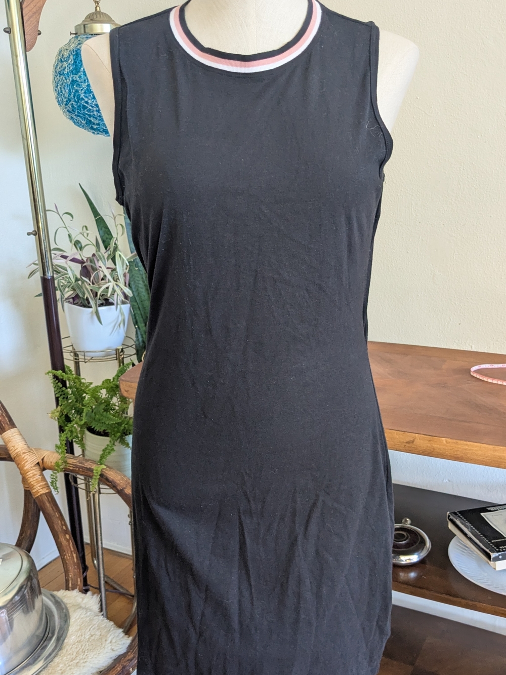 Sleeveless Black Knit Dress with Pink-Trim Crew Neck